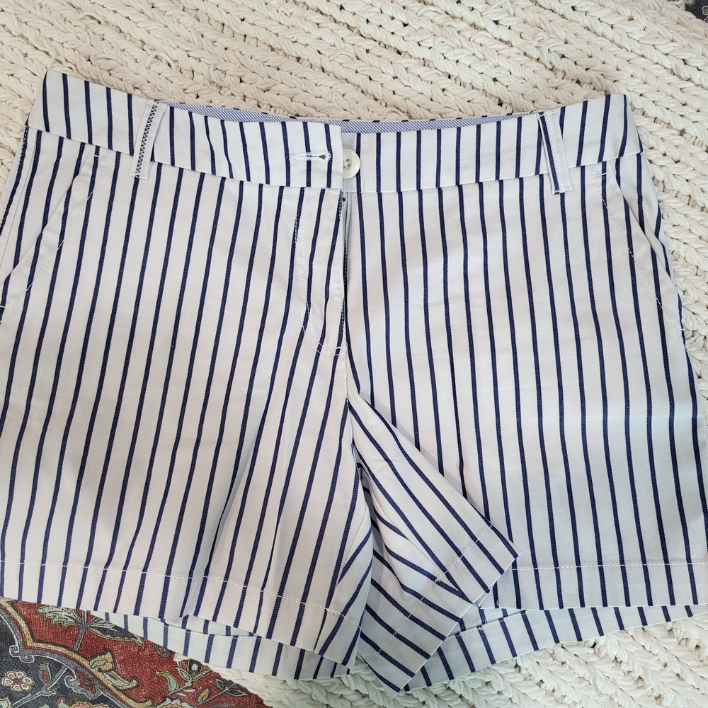 Crown And Ivy Shorts